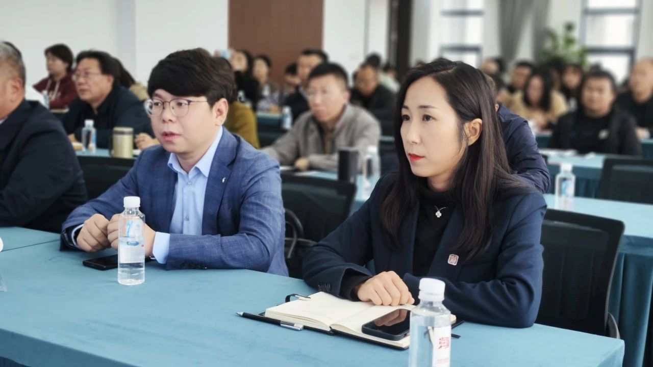 普法强基·曲靖|我所程斌律师、张珊律师受邀至顾问单位——曲靖市交通建设投资集团有限公司开展普法强基补短板专项法律知识讲座