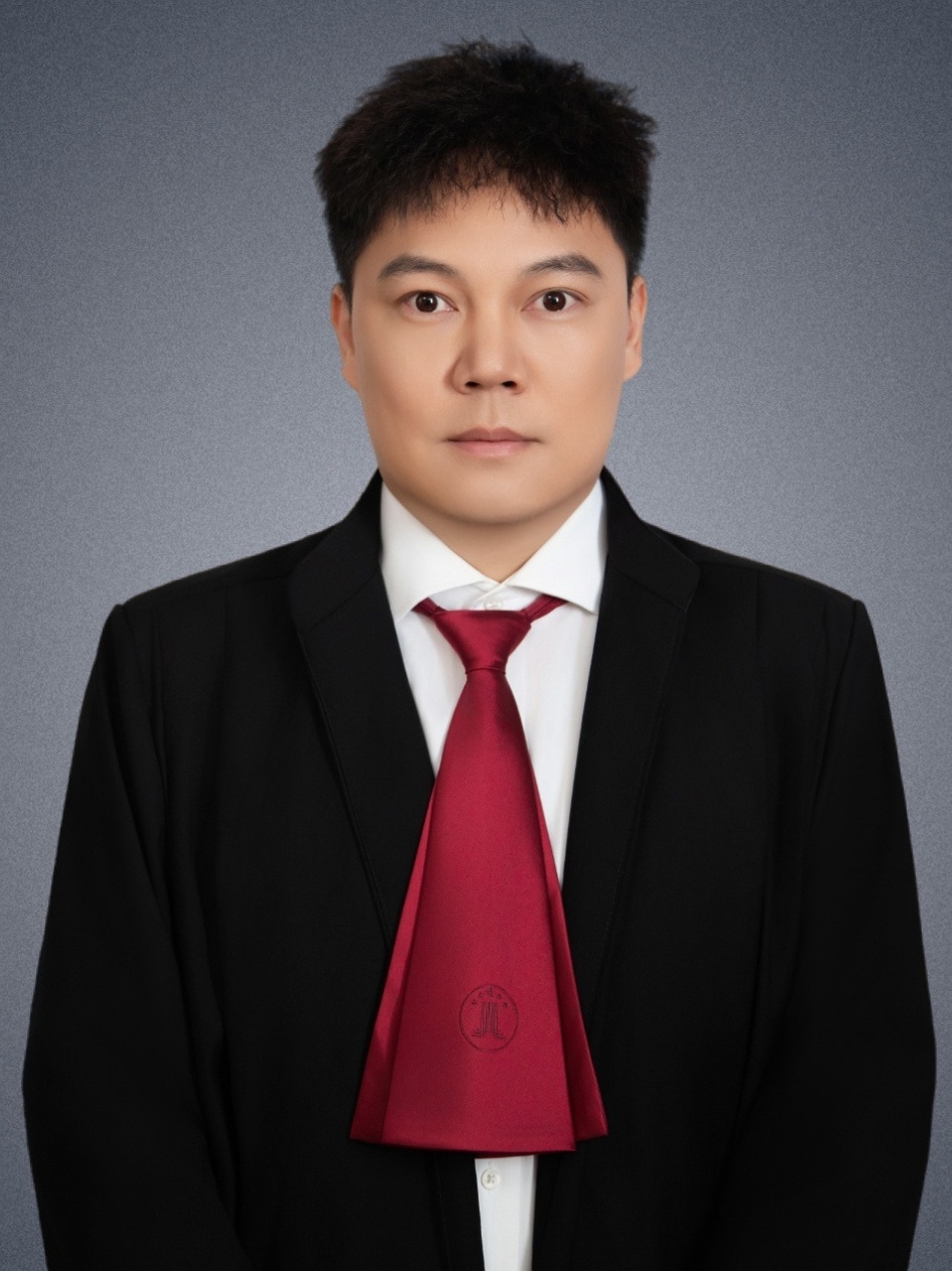 殷飞